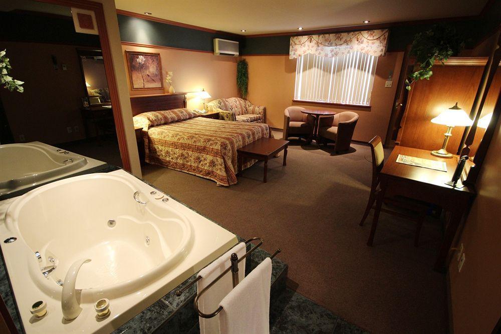 Hotel Le Voyageur เซปต์-อีลส์ ภายนอก รูปภาพ