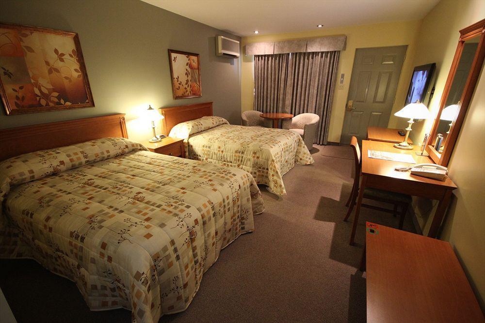 Hotel Le Voyageur เซปต์-อีลส์ ภายนอก รูปภาพ