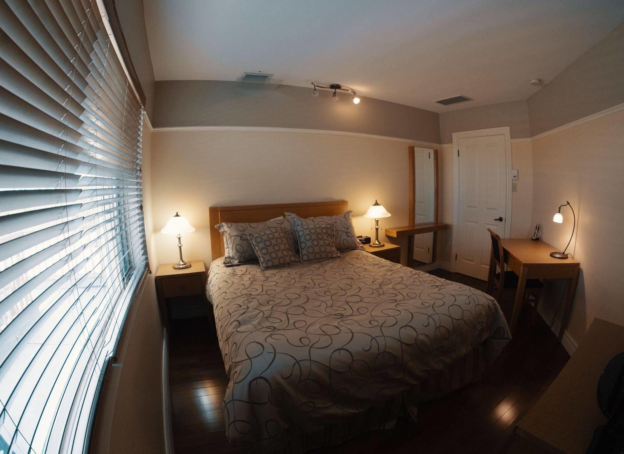 Hotel Le Voyageur เซปต์-อีลส์ ภายนอก รูปภาพ